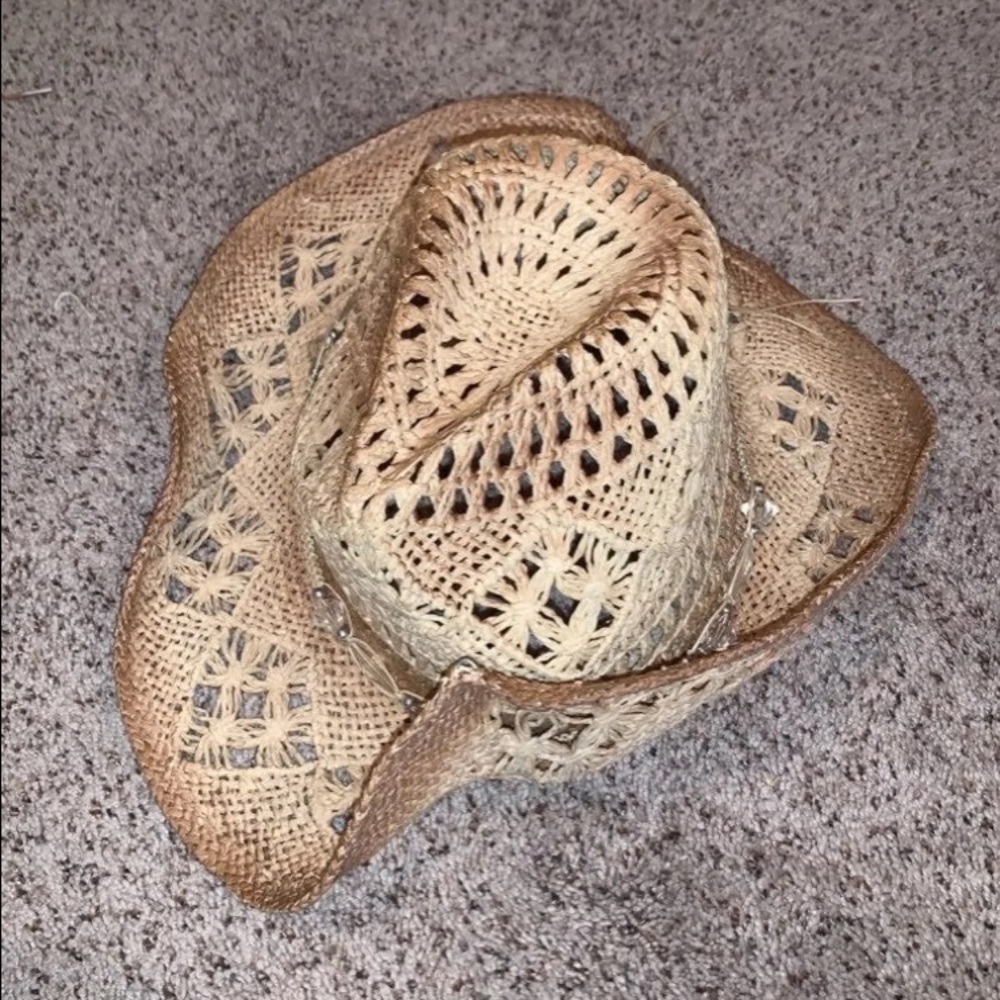New Charming Charlie’s Straw Hat - Picture 2 of 3